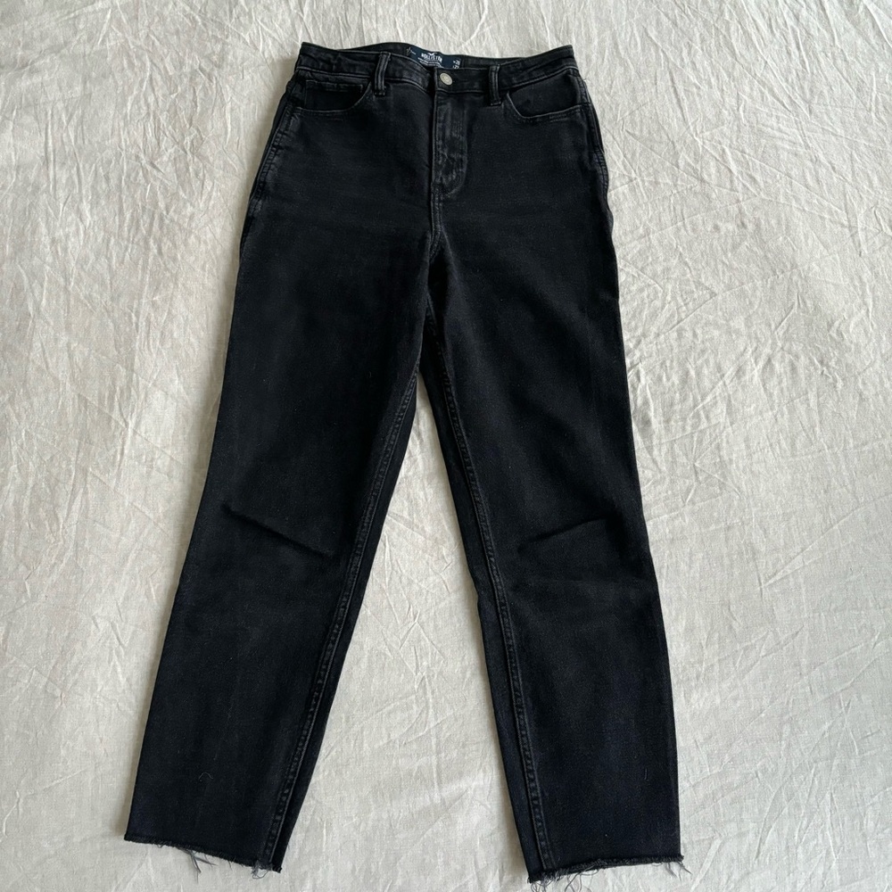 Black Hollister Ultra High Rise Stretch Mom Jeans